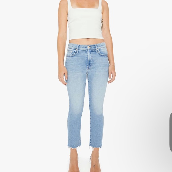 MOTHER Denim - Mother Li’l Mother Li’l Insider Crop Step Fray in Limited Edition wash.  Size 29